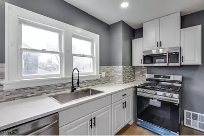 10218 Joan Avenue, Loveland, OH 44111 - Photo 7