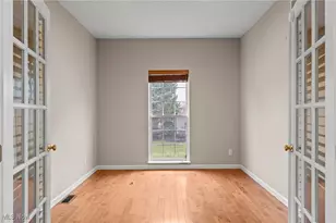 7441 Scioto Ct, Solon, OH 44139 - Photo 9