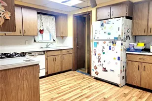 4388 Adrian, South Euclid, OH 44121 - Photo 3