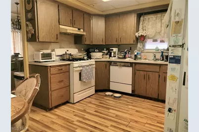 4388 Adrian, South Euclid, OH 44214 - Photo 7