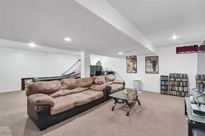 38698 Country Meadow Way, North Ridgeville, OH 44039 - Photo 35