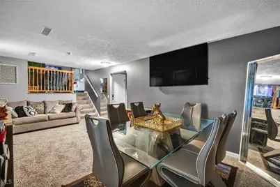 412 Stevenson Avenue, Akron, OH 44312 - Photo 19