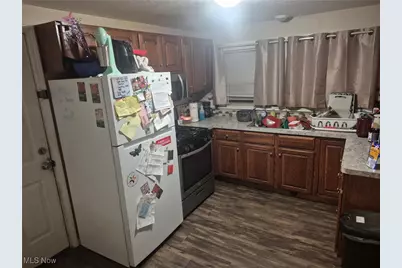 699 Irving Park Boulevard, Sheffield Lake, OH 44054 - Photo 9