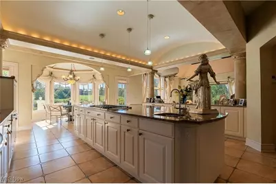 6907 Glengarry Avenue NW, Canton, OH 44718 - Photo 13