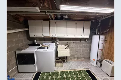 156 Mayfair Street, Weirton, WV 26062 - Photo 37