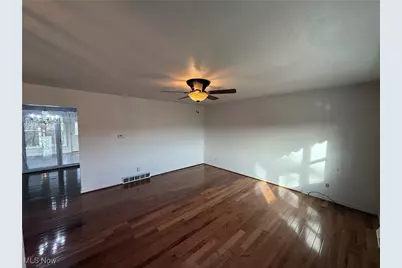 156 Mayfair Street, Weirton, WV 26062 - Photo 9