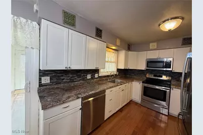 156 Mayfair Street, Weirton, WV 26062 - Photo 15