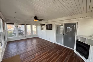 156 Mayfair St, Weirton, WV 26062 - Photo 17