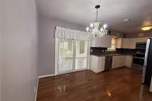 156 Mayfair St, Weirton, WV 26062 - Photo 7