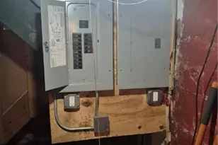 10704 Woodland Ave, Loveland, OH 44104 - Photo 21