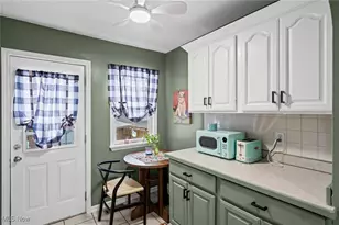 1639 23rd St, Cuyahoga Falls, OH 44223 - Photo 17