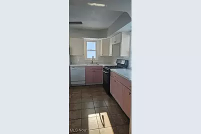 2046 Homewood Drive, Lorain, OH 44055 - Photo 11