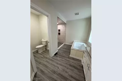 574 & 573 Thrush Drive, Roaming Shores, OH 44084 - Photo 17