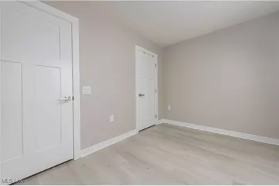 373 Pebble Creek Court, Amherst, OH 44001 - Photo 31