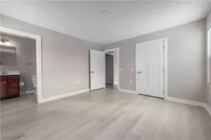 373 Pebble Creek Ct, Amherst, OH 44001 - Photo 25