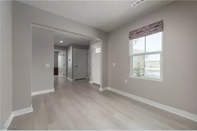 373 Pebble Creek Court, Amherst, OH 44001 - Photo 9