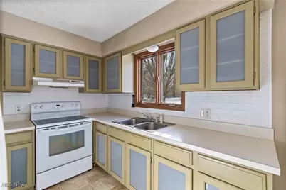 1324 Trares Road, Mogadore, OH 44260 - Photo 11