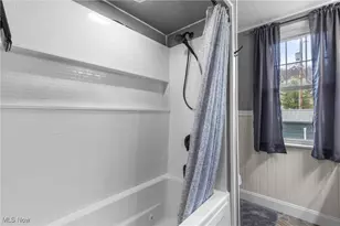 607 W Vine St, Martins Ferry, OH 43935 - Photo 23