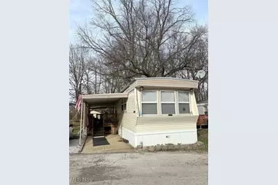 2333 Ivy Way NE, Canton, OH 44705 - Photo 1