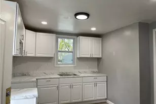 3888 W 37th St, Old Brooklyn, OH 44109 - Photo 11