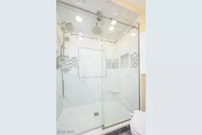 630 Woodhaven Drive, Cuyahoga Falls, OH 44223 - Photo 21