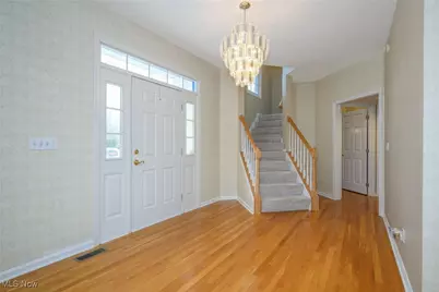 630 Woodhaven Drive, Cuyahoga Falls, OH 44223 - Photo 3