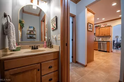 1313 Fairway Drive NE, New Philadelphia, OH 44663 - Photo 25