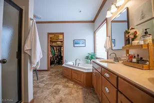 1313 Fairway Dr NE, New Philadelphia, OH 44663 - Photo 31