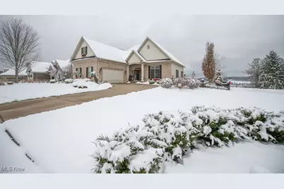 1313 Fairway Drive NE, New Philadelphia, OH 44663 - Photo 3