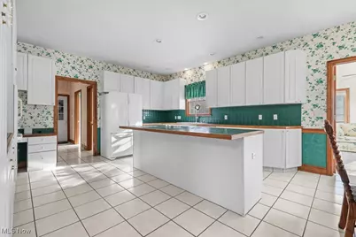 856 Birchwood Drive, Alliance, OH 44601 - Photo 7