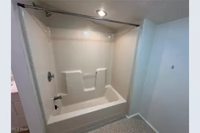 70 Clifton Drive, Boardman, OH 44512 - Photo 9