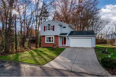 1831 Woodbine Circle, Massillon, OH 44646 - Photo 3