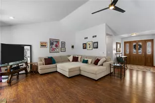 8779 Glenarden Cir NW, Massillon, OH 44646 - Photo 9