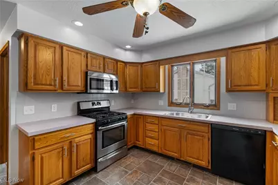 8779 Glenarden Circle NW, Massillon, OH 44646 - Photo 15