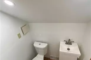 1068 Wyley Ave, Akron, OH 44306 - Photo 11