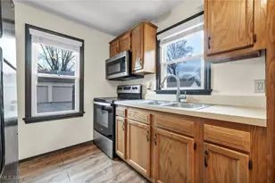 2026 39th St NW, Canton, OH 44709 - Photo 9