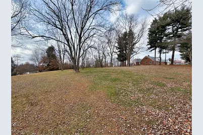 16899 Ridgeview Drive, East Liverpool, OH 43920 - Photo 9