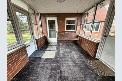 16899 Ridgeview Drive, East Liverpool, OH 43920 - Photo 13