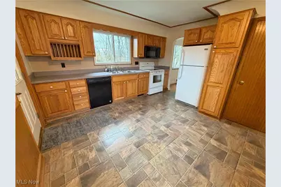 16899 Ridgeview Drive, East Liverpool, OH 43920 - Photo 15