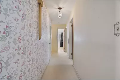 1123 Courtleigh Drive, Akron, OH 44313 - Photo 25