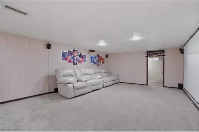 1123 Courtleigh Drive, Akron, OH 44313 - Photo 47