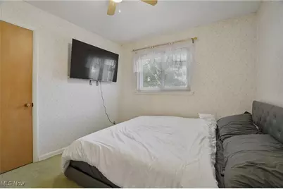 1123 Courtleigh Drive, Akron, OH 44313 - Photo 27