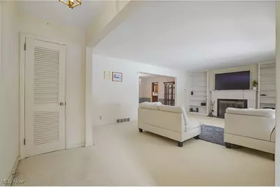 1123 Courtleigh Drive, Akron, OH 44313 - Photo 11