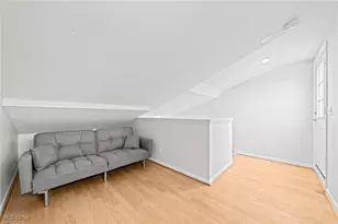 2565 W 9th St, Loveland, OH 44113 - Photo 25