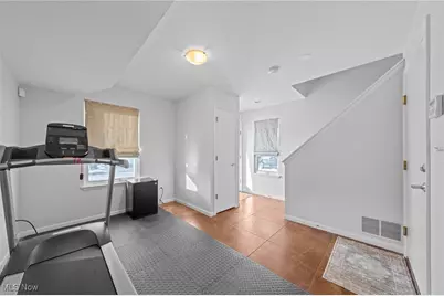 2565 W 9th Street, Loveland, OH 44113 - Photo 5