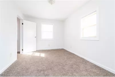 3905 Woodbine #Up, Loveland, OH 44113 - Photo 13