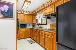 681 Highland Ave, Wadsworth, OH 44281 - Photo 11