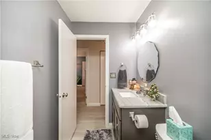 1173 Red Tail Hawk Ct, Youngstown, OH 44512 - Photo 27