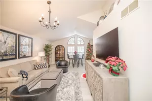 1173 Red Tail Hawk Ct, Youngstown, OH 44512 - Photo 5