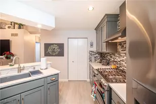 1173 Red Tail Hawk Ct, Youngstown, OH 44512 - Photo 15